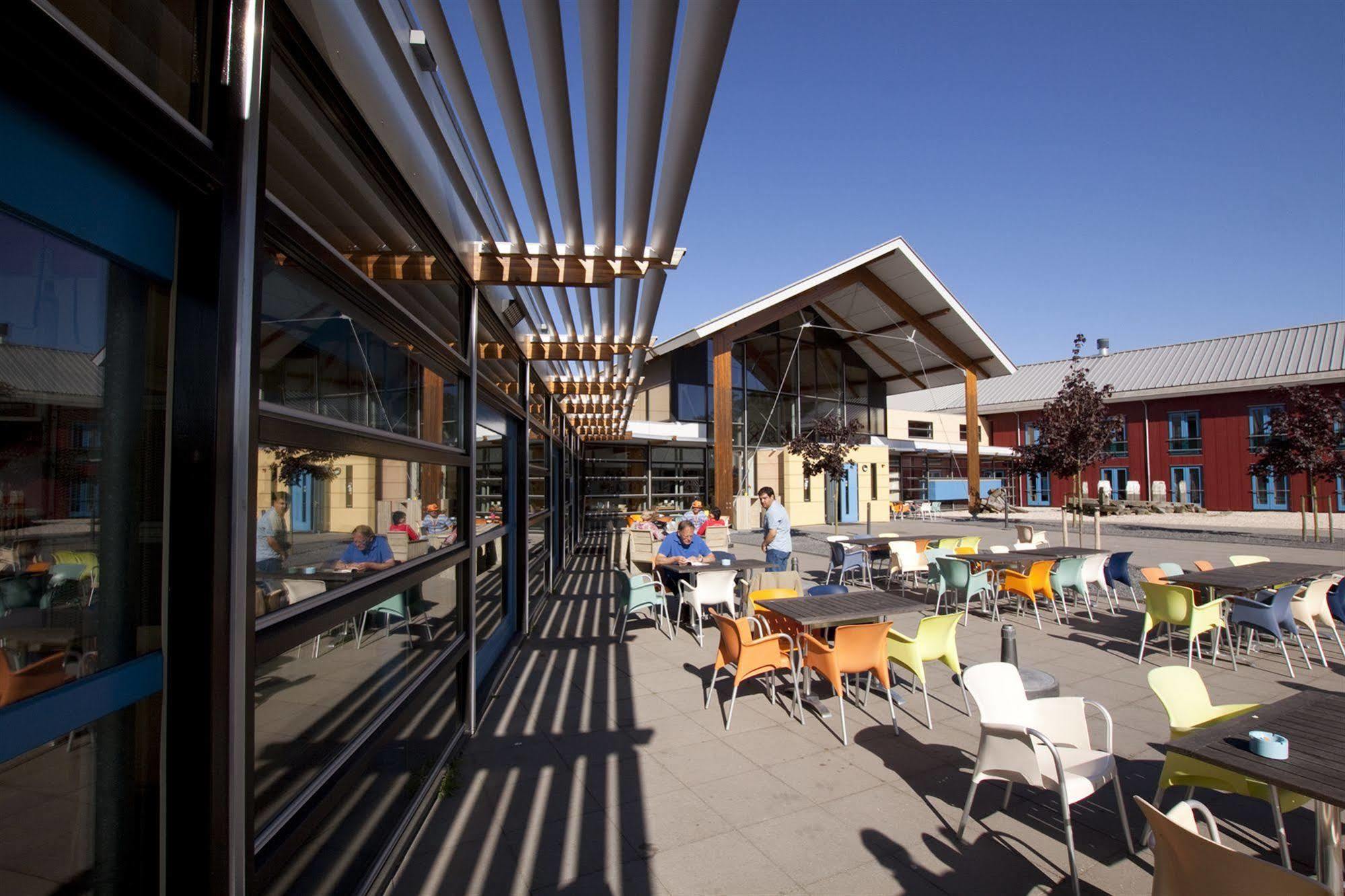 Stayokay Hostel Texel เดนบวร์ก ภายนอก รูปภาพ
